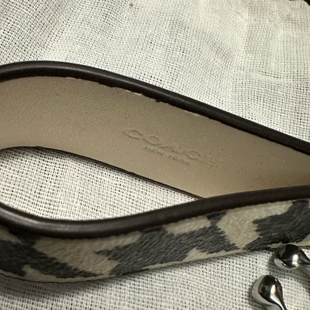 Coach Signature Monogram Wristlet Strap in Cream and Black - Picture 3 of 4